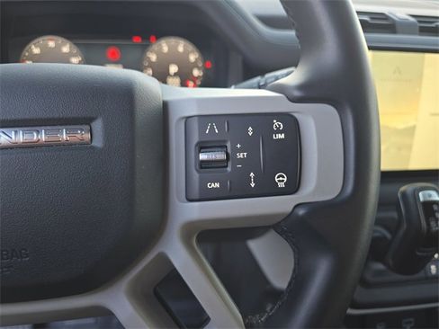 Used 2024 Land Rover Defender 130 S image 19