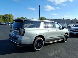 New 2026 Chevrolet Suburban High Country w/ Sun And Tow Package AWD/4WD video 3