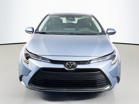 Used 2023 Toyota Corolla LE w/ LE Premium Package image 2