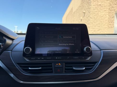 Used 2024 Nissan Altima 2.5 SV image 11