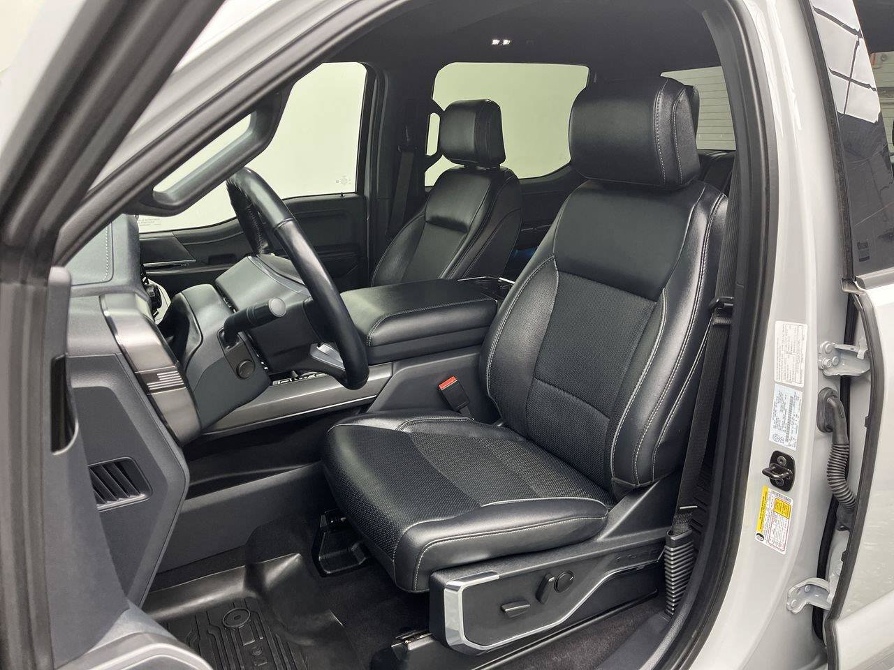 Certified 2024 Ford F150 Lariat AWD/4WD image 13