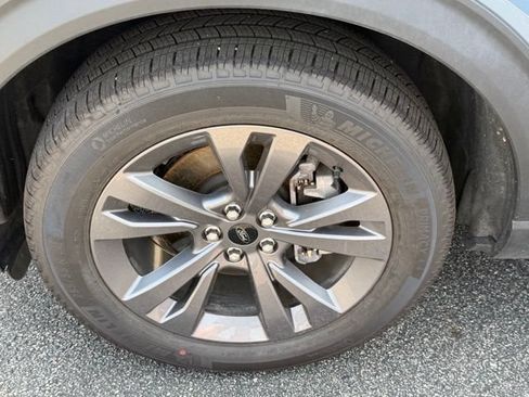 New 2026 Ford Explorer Active w/ Active Comfort Package AWD/4WD image 6