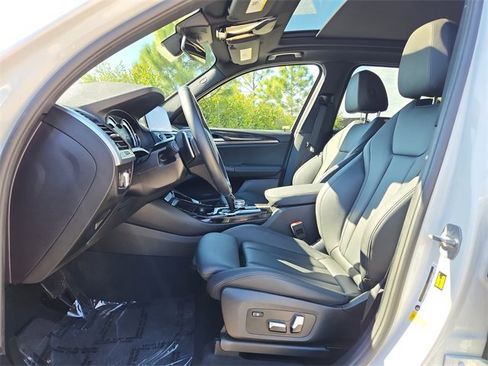 Used 2019 BMW X3 sDrive30i image 17