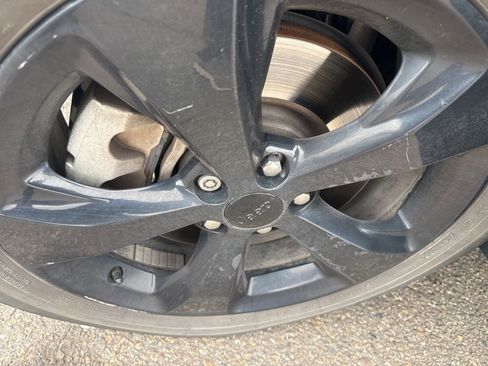 Used 2017 Jeep Cherokee High Altitude image 8