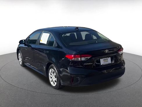 Used 2025 Toyota Corolla LE image 11