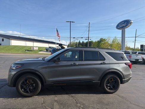 Used 2026 Ford Explorer Tremor w/ Tremor Convenience Package AWD/4WD image 5