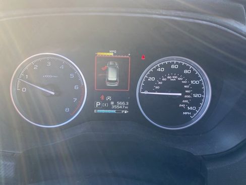 Used 2022 Subaru Forester Limited image 3