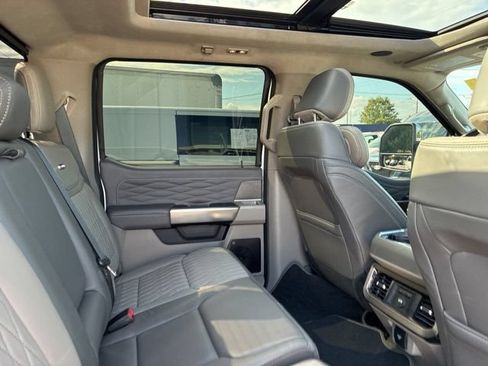 Used 2025 Ford F250 Platinum w/ Platinum Plus Package AWD/4WD image 22