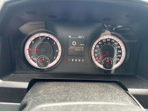 Used 2018 RAM 2500 Tradesman w/ Chrome Appearance Group AWD/4WD image 5