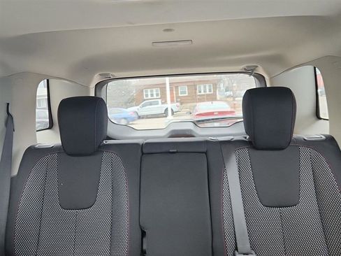 Used 2015 GMC Terrain SLE image 20