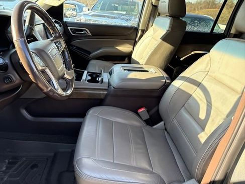 Used 2018 GMC Yukon XL Denali w/ Open Road Package image 9