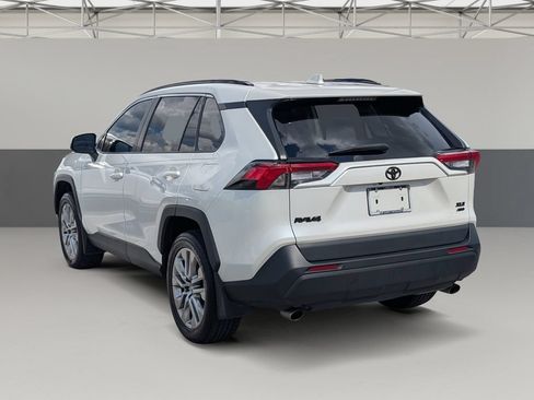 Used 2021 Toyota RAV4 XLE Premium AWD/4WD image 7