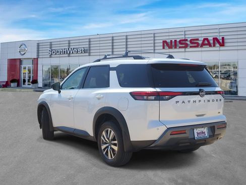 New 2026 Nissan Pathfinder SL w/ Cargo Package FWD image 7
