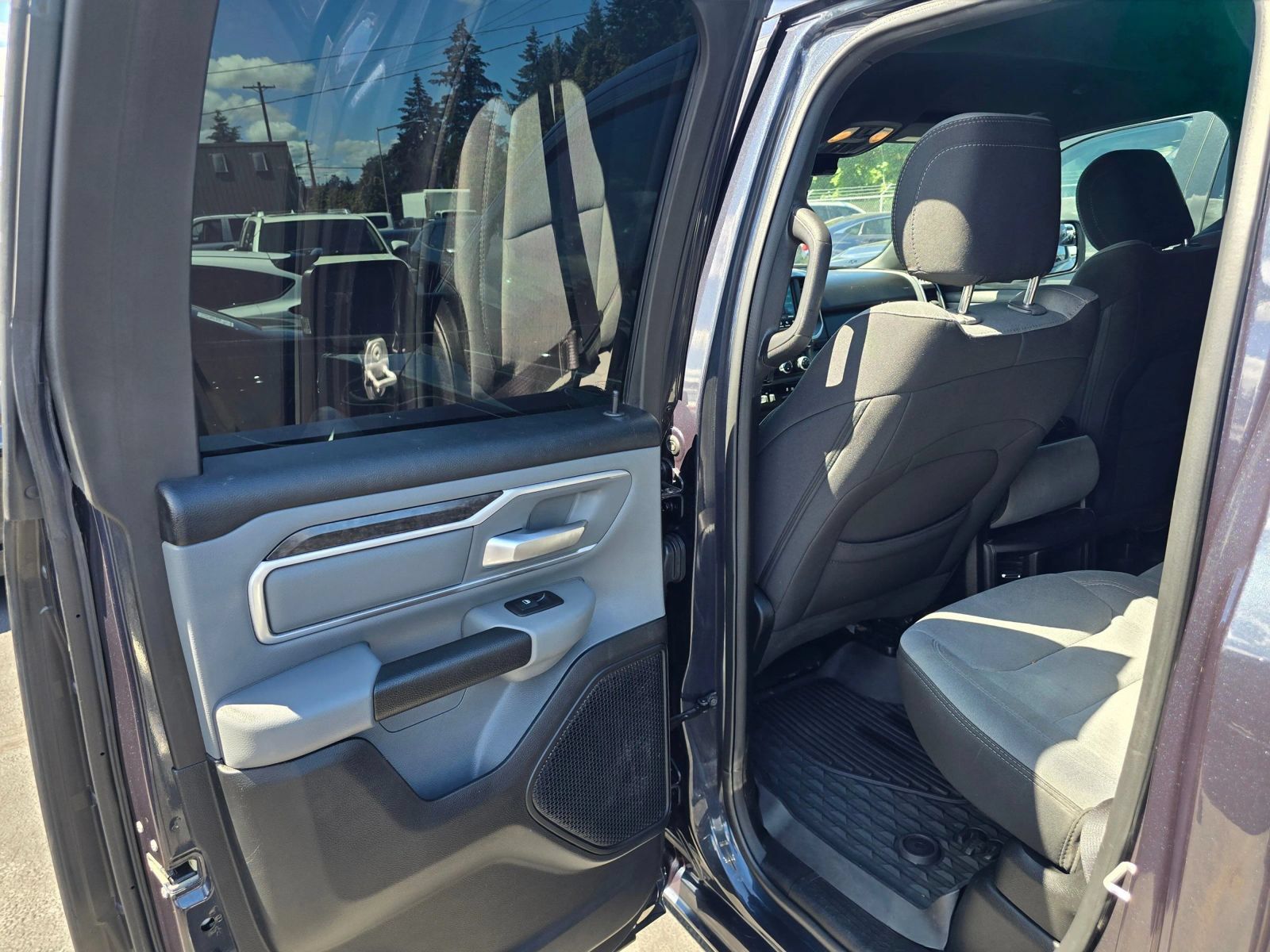 Used 2021 RAM 1500 Big Horn AWD/4WD image 13