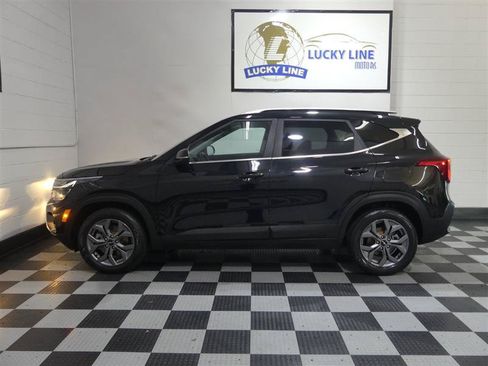 Used 2024 Kia Seltos S AWD/4WD image 7