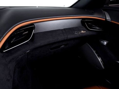 Certified 2024 Ferrari Roma Spider RWD image 45