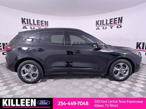 Used 2024 Ford Escape ST-Line w/ Equipment Group 301A image 9