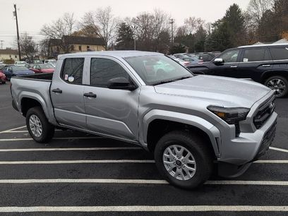 New 2025 Toyota Tacoma SR