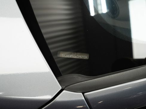 Used 2020 Jaguar XE S image 15