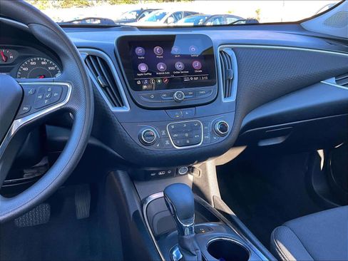 Used 2024 Chevrolet Malibu LT image 18
