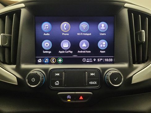 Used 2024 GMC Terrain SLT image 25