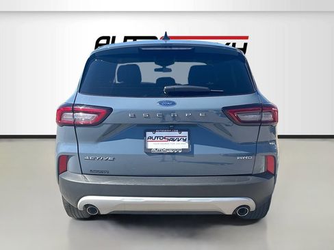 Used 2025 Ford Escape Active AWD/4WD image 6