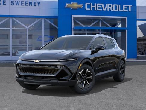 New 2026 Chevrolet Equinox EV LT image 6