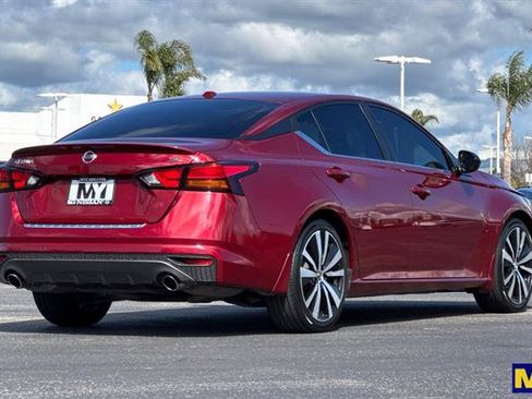 Used 2022 Nissan Altima 2.5 SR image 4