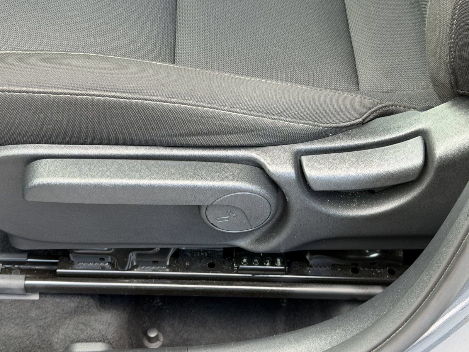 Used 2026 Hyundai Kona SEL Sport FWD image 16