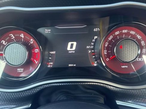 Used 2015 Dodge Challenger SRT Hellcat image 21