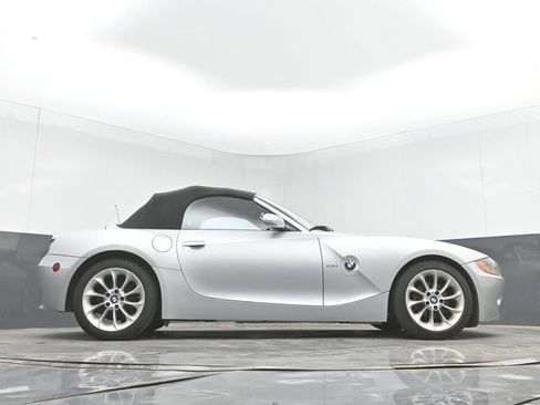 Used 2003 BMW Z4 2.5i image 33