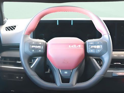 New 2025 Kia K4 GT-Line Turbo image 16