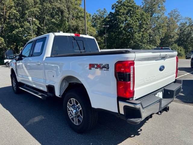Used 2024 Ford F250 Lariat AWD/4WD image 3