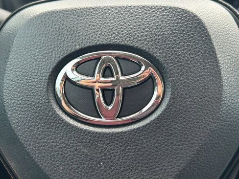 Used 2021 Toyota RAV4 XLE w/ Convenience Package AWD/4WD image 36