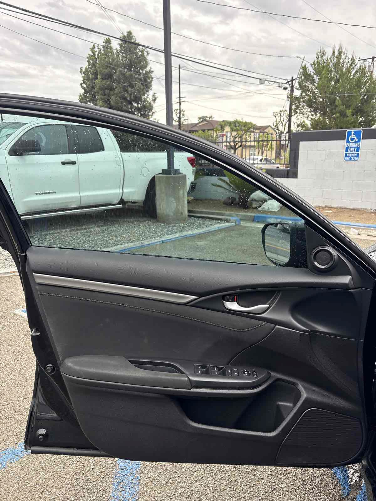 Used 2018 Honda Civic EX image 6
