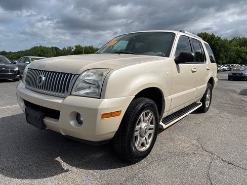 Used 2005 Mercury Mountaineer Premier AWD/4WD image 2