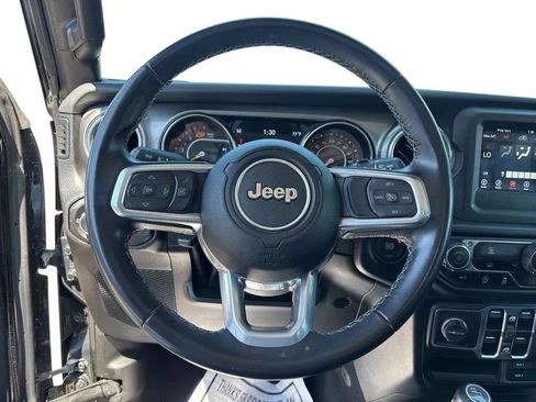 Used 2021 Jeep Wrangler Unlimited Sahara AWD/4WD image 16