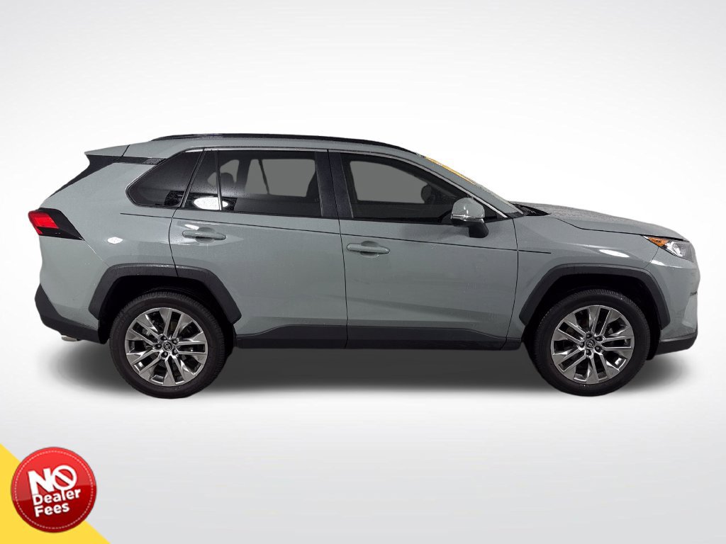Used 2019 Toyota RAV4 XLE Premium w/ Cold Weather Package FWD image 2