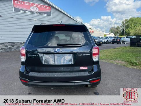 Used 2018 Subaru Forester 2.5i Premium w/ All-Weather Package AWD/4WD image 4