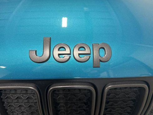Used 2021 Jeep Renegade Latitude image 4