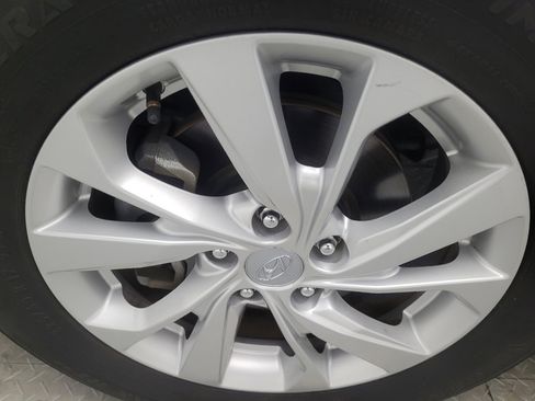 Used 2019 Hyundai Tucson SE image 31