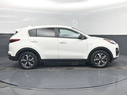Certified 2020 Kia Sportage LX image 41