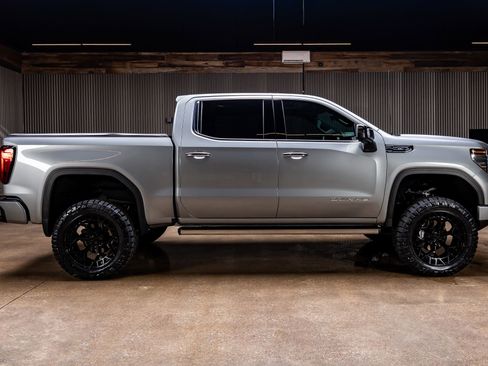 Used 2024 GMC Sierra 1500 Denali Ultimate AWD/4WD image 11