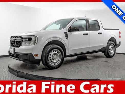 Used 2022 Ford Maverick XL image 1