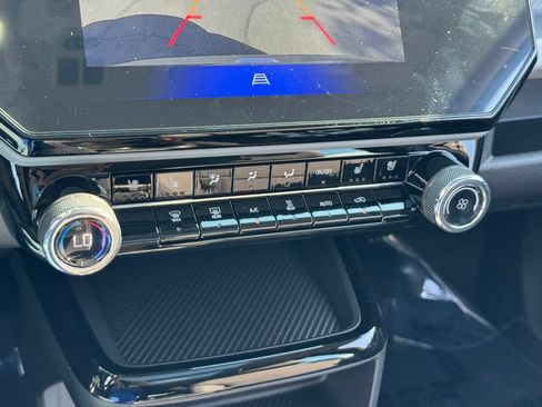 New 2027 Chevrolet Bolt LT w/ Comfort Package FWD image 17