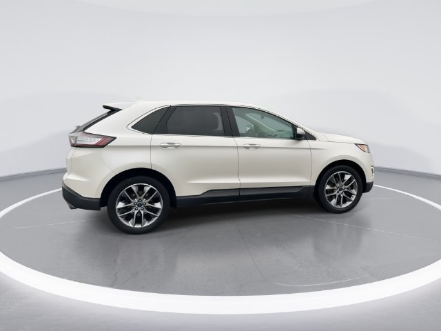 Used 2016 Ford Edge Titanium w/ Technology Package FWD image 8