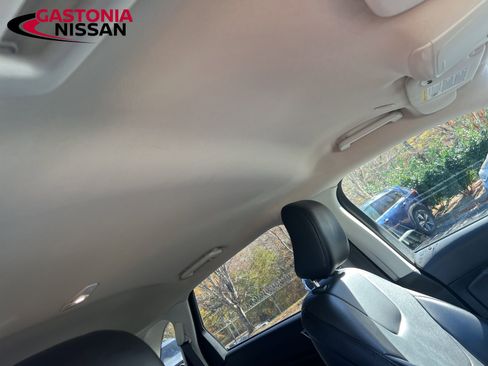 Used 2022 Ford Edge Titanium image 31