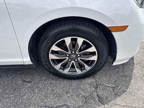 Used 2023 Honda Odyssey EX-L image 7