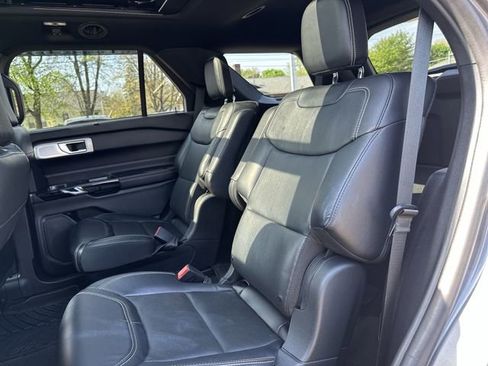 Used 2021 Ford Explorer ST w/ Equipment Group 401A AWD/4WD image 27