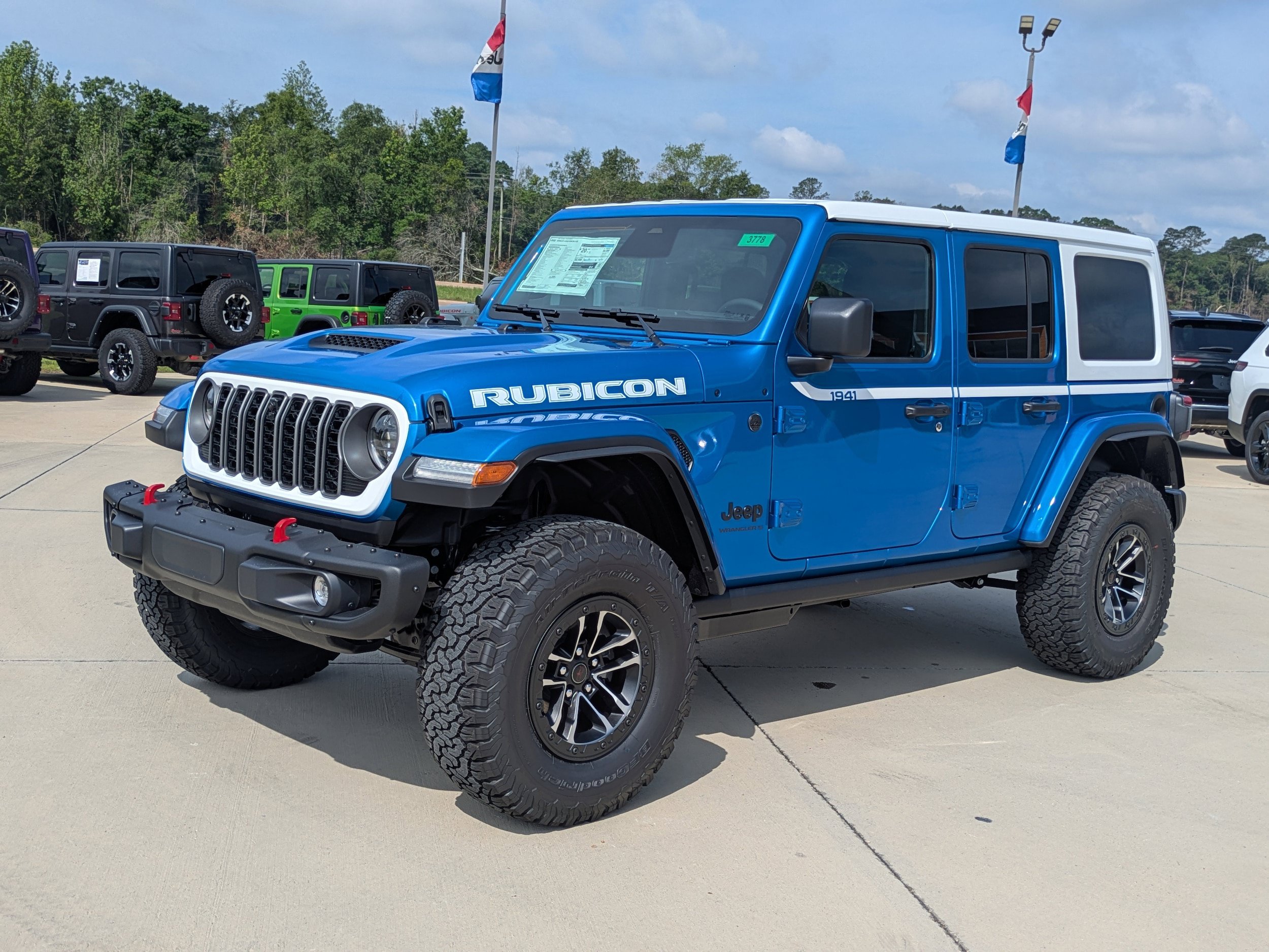 New 2026 Jeep Wrangler Unlimited Rubicon AWD/4WD image 4